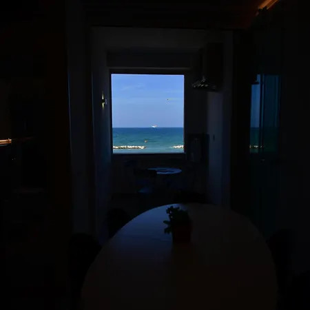 アパート Non Dista Appartamentino Sul Mare オルトーナ